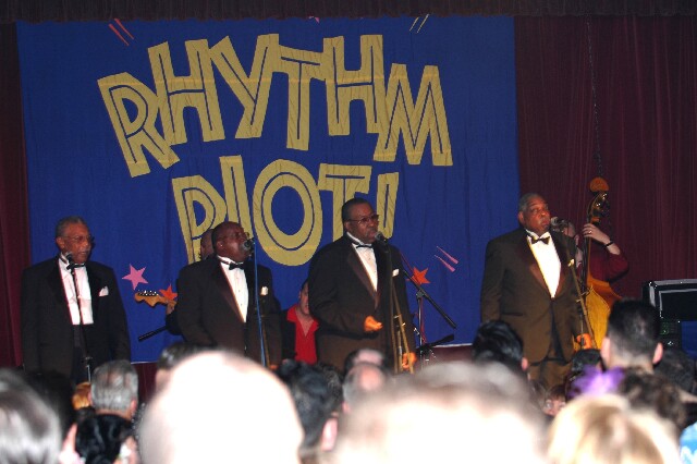 min 2005 11 27 riot 542